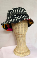 Black reversible bucket hat