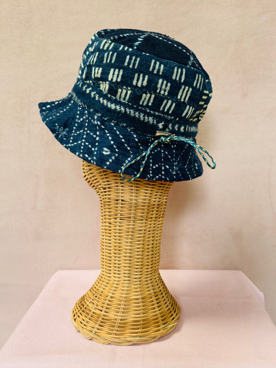 Indigo reversible bucket hat