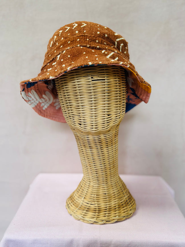 Brown reversible bucket hat